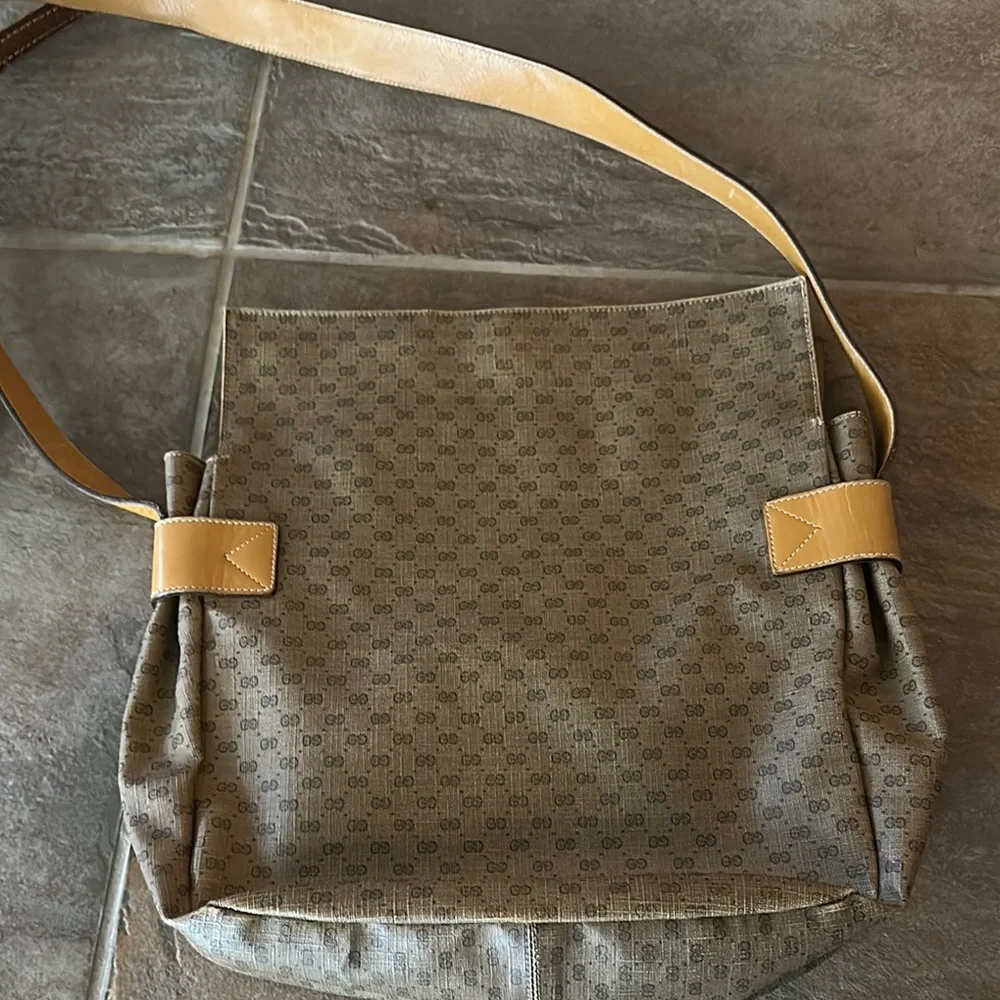 N/A classic gucci